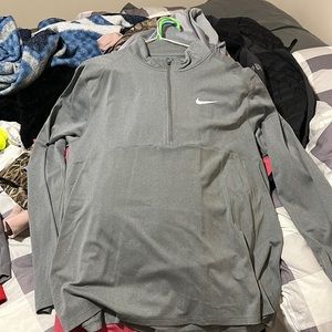 Nike pullover